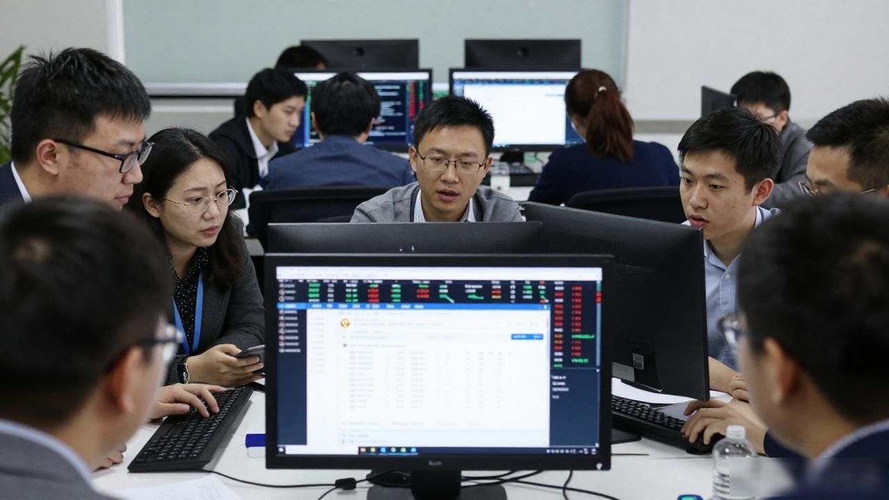 中国最早玩数字货币的人，都经历过什么